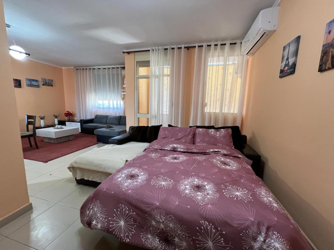 Elbasan Center Family Apartment N.42 Elbasani Exterior foto